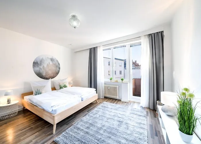 Appartement Im Herzen Hannovers 3min 95m² 3 Balkon Aufzug