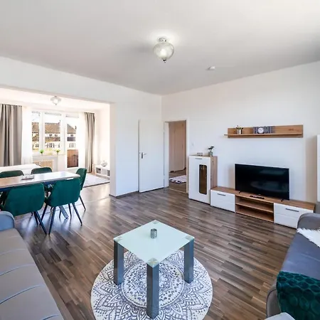 Apartment Im Herzen Hannovers 3min 95m² 3 Balkon Aufzug