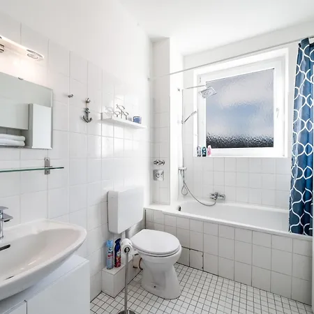 Apartment Im Herzen Hannovers 3min 95m² 3 Balkon Aufzug *